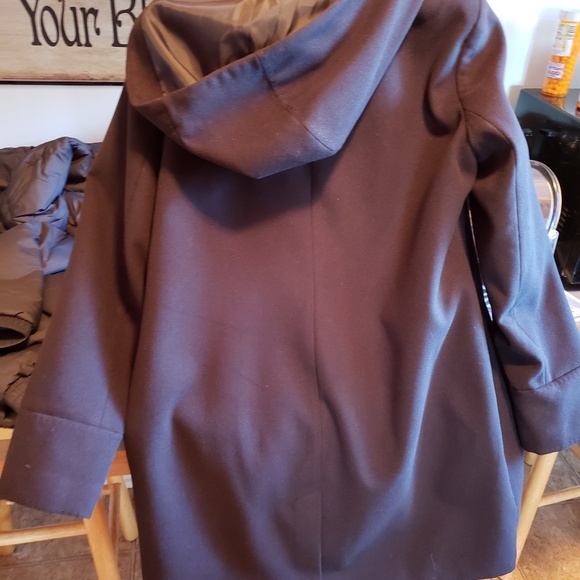 Wool coat - Picture 2 of 2